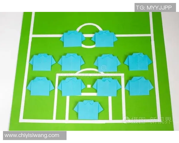 折纸足球的创意玩法与技巧分享让你轻松掌握折纸艺术的乐趣与魅力